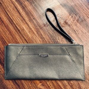 Henri Bendel Shimmery Bronze Wallet Wristlet Clutch Purse Like New